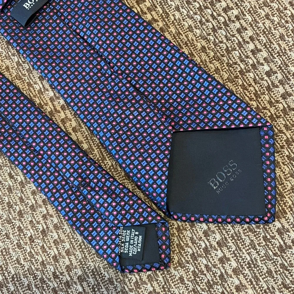 Hugo Boss Mens Silk Tie Blue Pink Geometric Square Office Italy 59x‎ 3 3/8